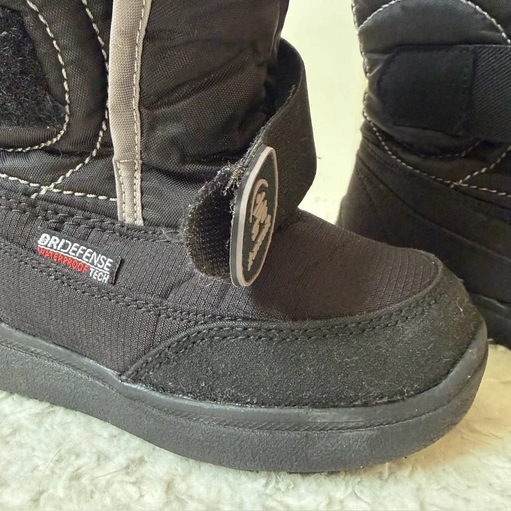 Kamik Kids' Black And Gray Waterproof Snow Boots With Warm Lining Boys Size 9